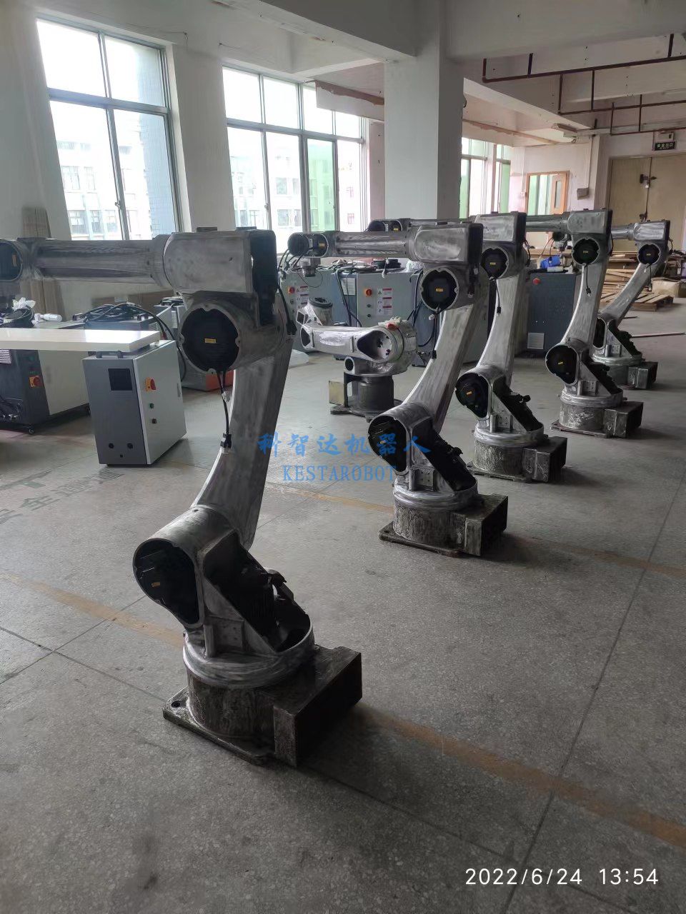 六軸機(jī)器人批量生產(chǎn)中(圖6)