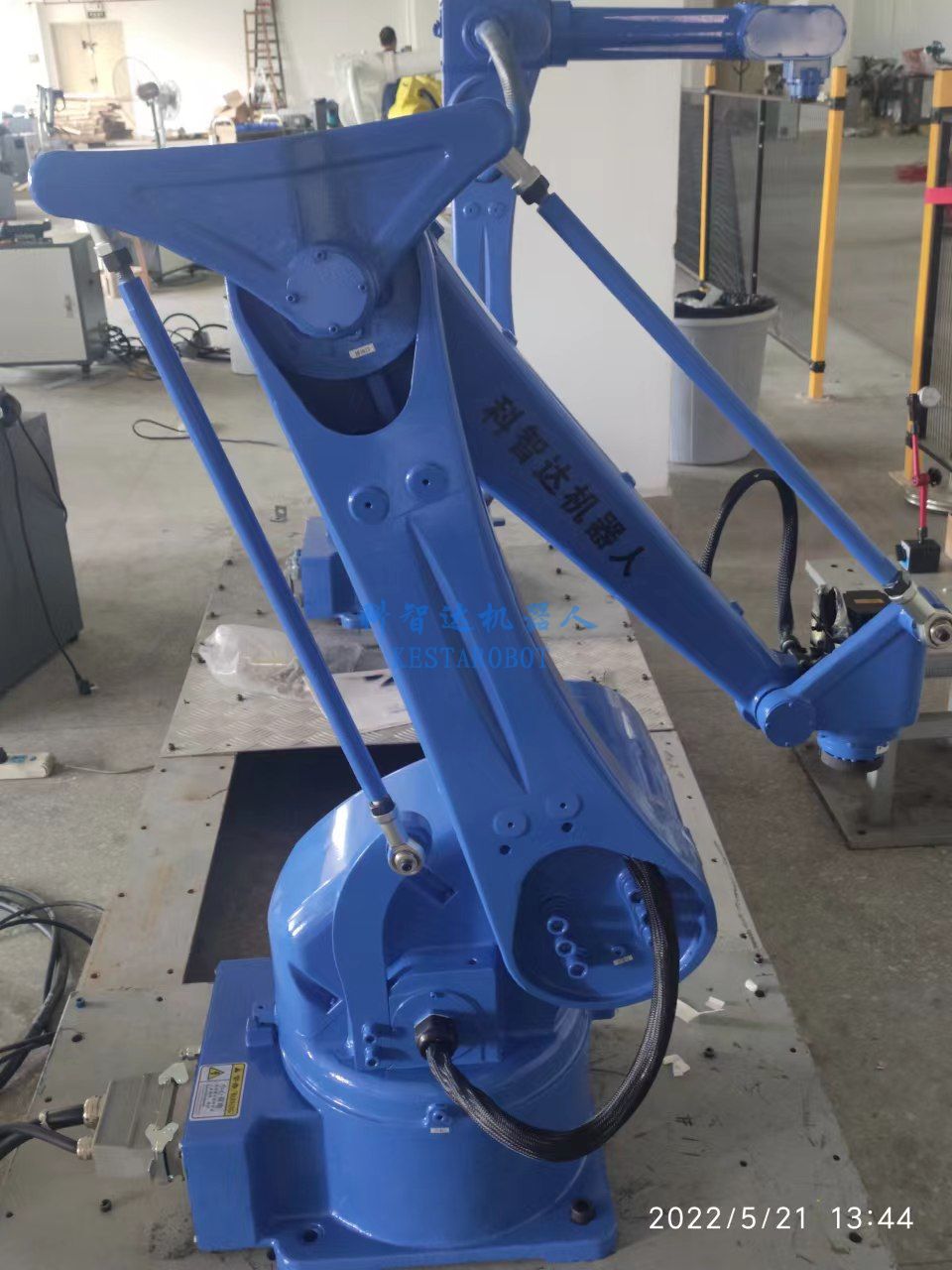 四軸關(guān)節(jié)機器人批量生產(chǎn)中(圖5)