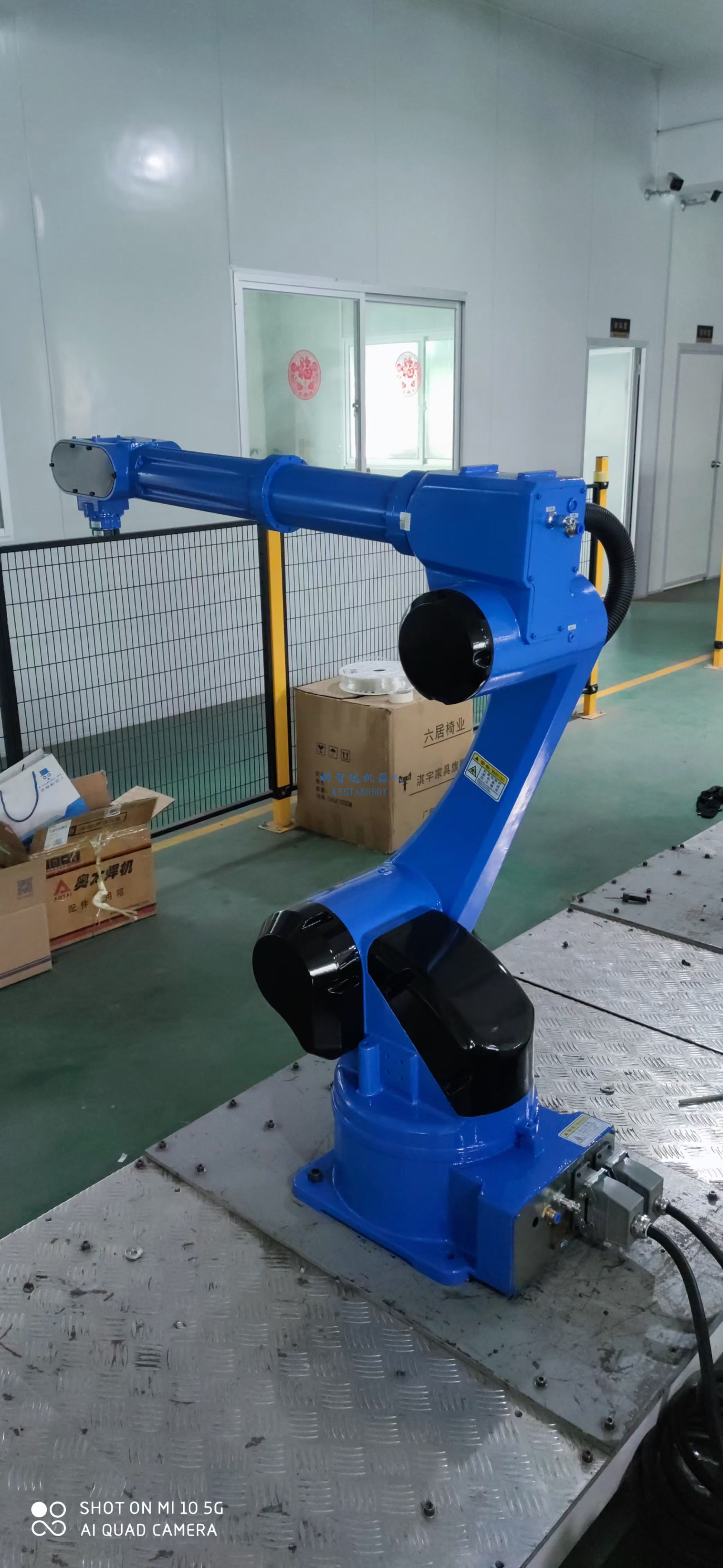 四軸關(guān)節(jié)機器人批量生產(chǎn)中(圖1)