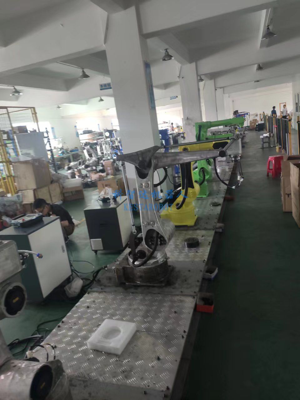 四軸關(guān)節(jié)機器人批量生產(chǎn)中(圖10)